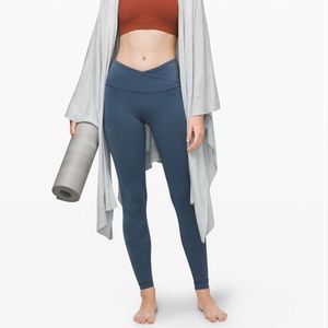 Lululemon always on high-rise tight flocked everlux size 6